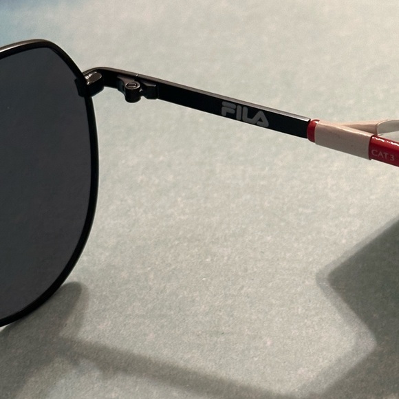 NWT Fila aviator style sunglasses